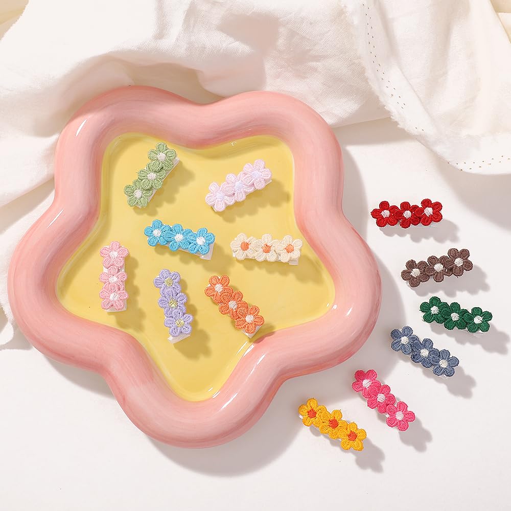 Hearuers 1.6-inch clips gather hair away from eyes with a neat feel.