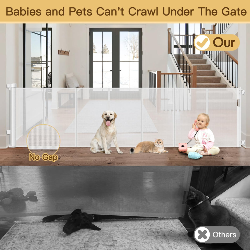 HEELALBABY gate onehand-locking-mechanism enables convenient use while keeping kids safe.