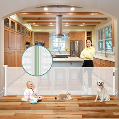 HEELALBABY gate top-mesh-reinforced shows a sturdy doorway barrier for curious toddlers.