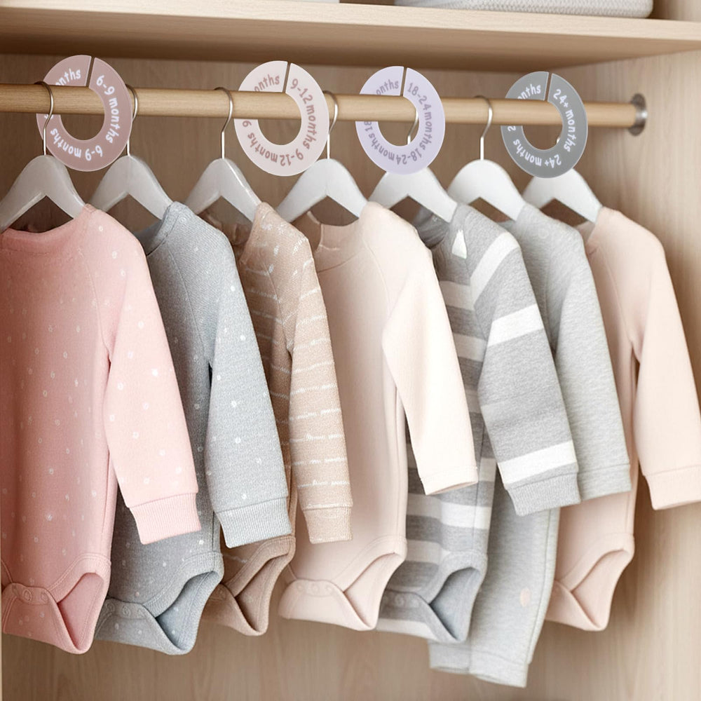 HekouJiub baby closet divider close-up highlighting oversized font for easy reading