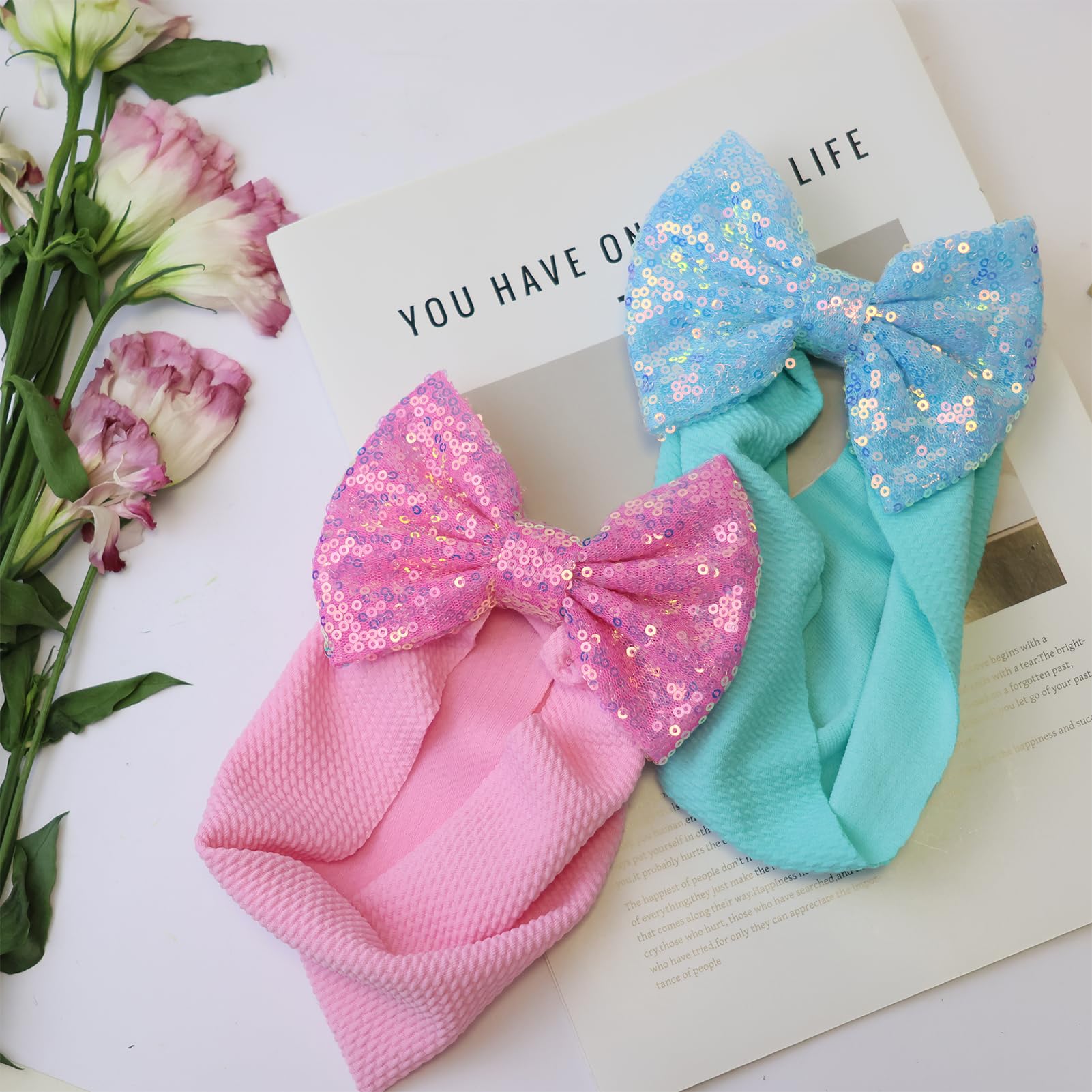 HELYKAKA headband with elastic anti-slip band, secure fit during playtime.
