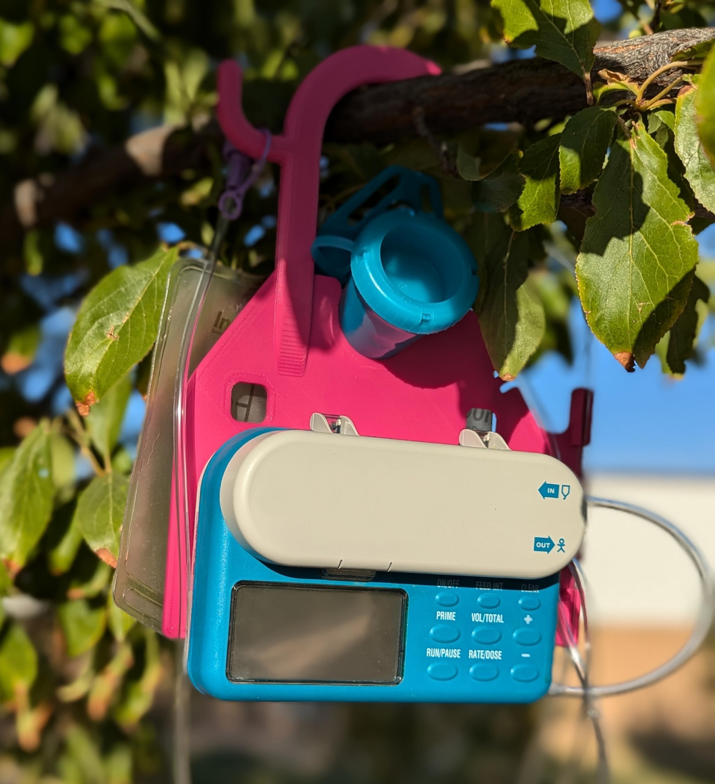 HelperKat Pump Caddy compact portable design supports travel and quick setup.
