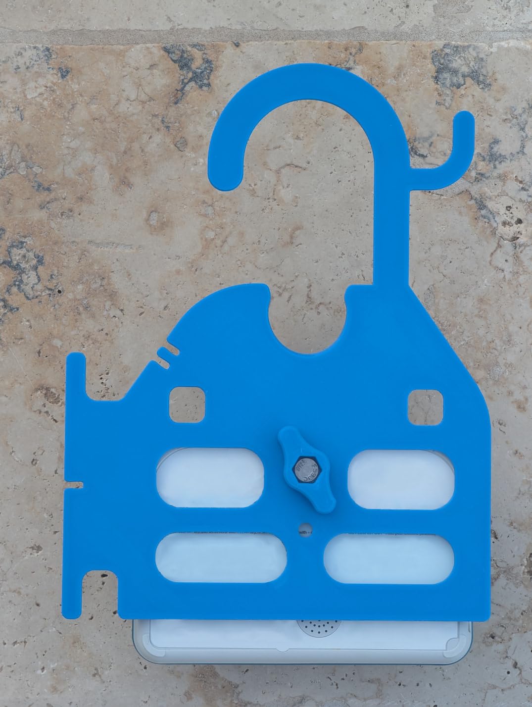 HelperKat Pump Caddy durable plastic construction offers reliable everyday use.