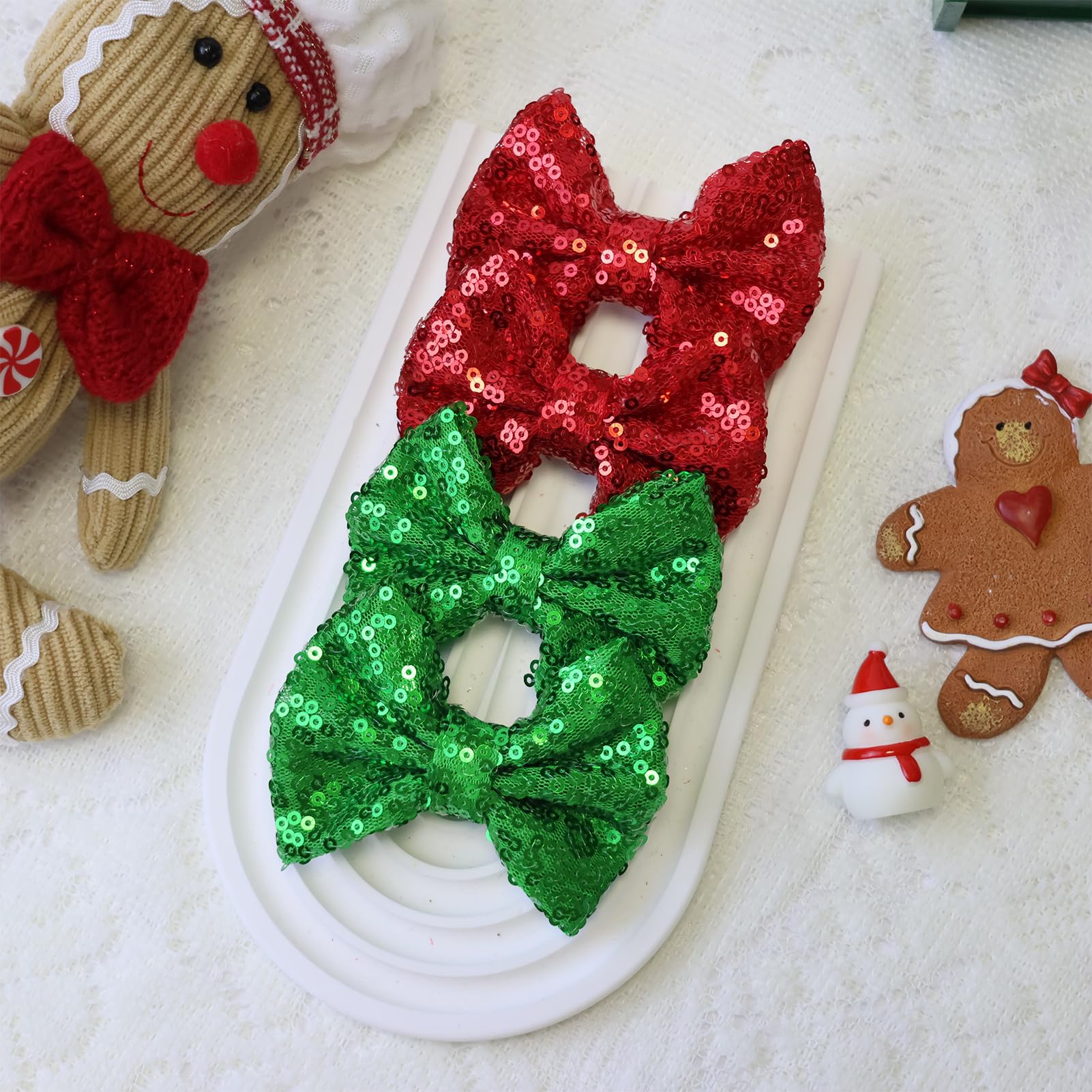 HELYKAKA 3.5-inch Christmas bow clip keeps hair in place during play