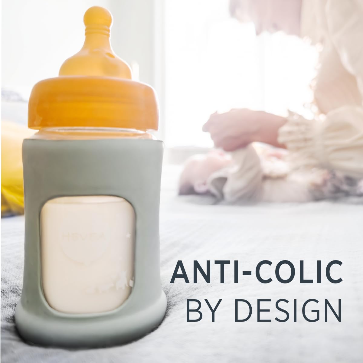 HEVEA anti-colic nipple valve minimizes air intake for comfortable feeds.