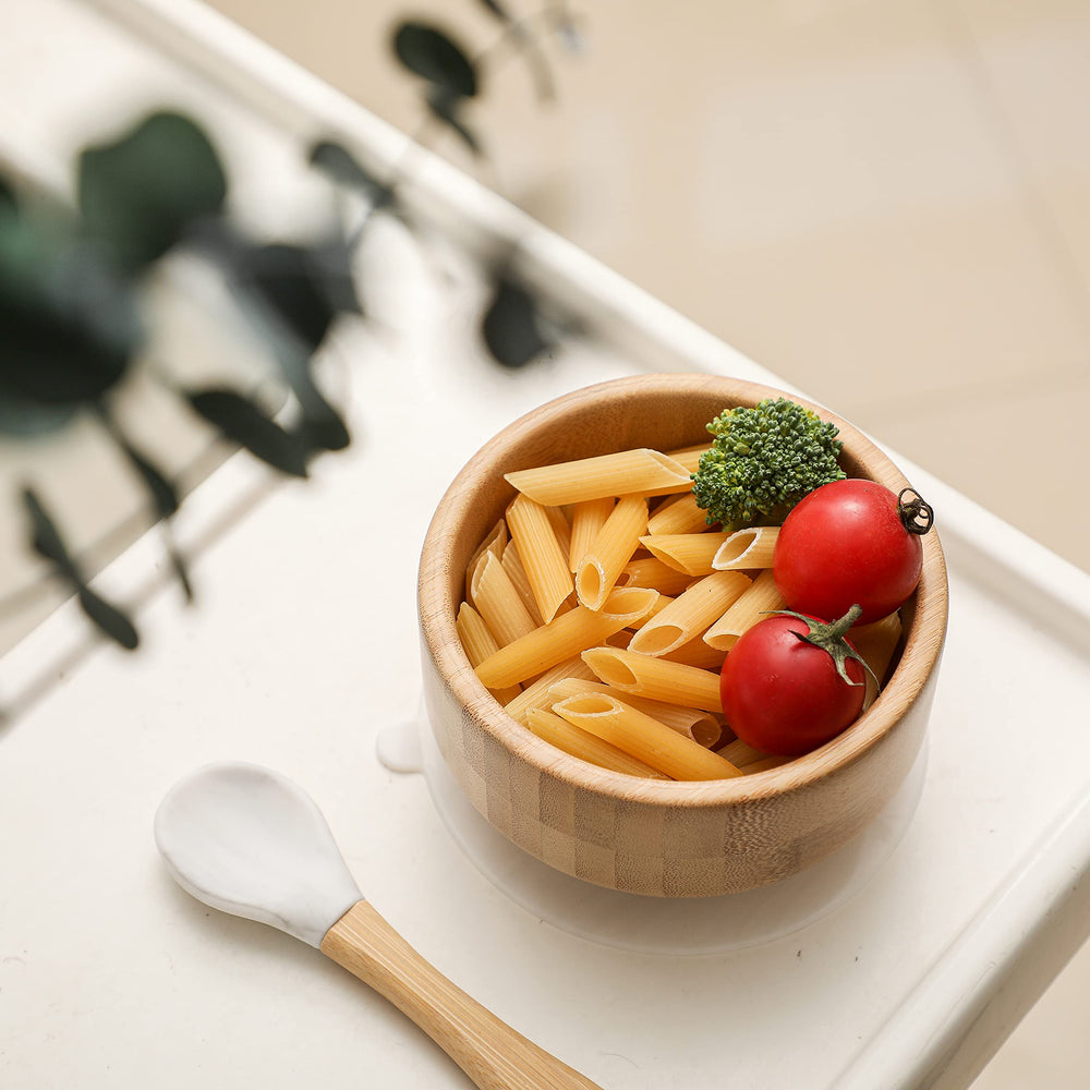 Mess-free mealtime with HI BABY MONMENT suction-based bowl helps minimize cleanup