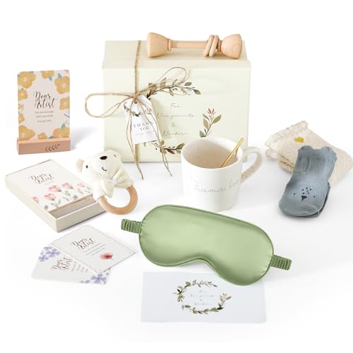 Hi Baby Monment ready-to-gift set on display.