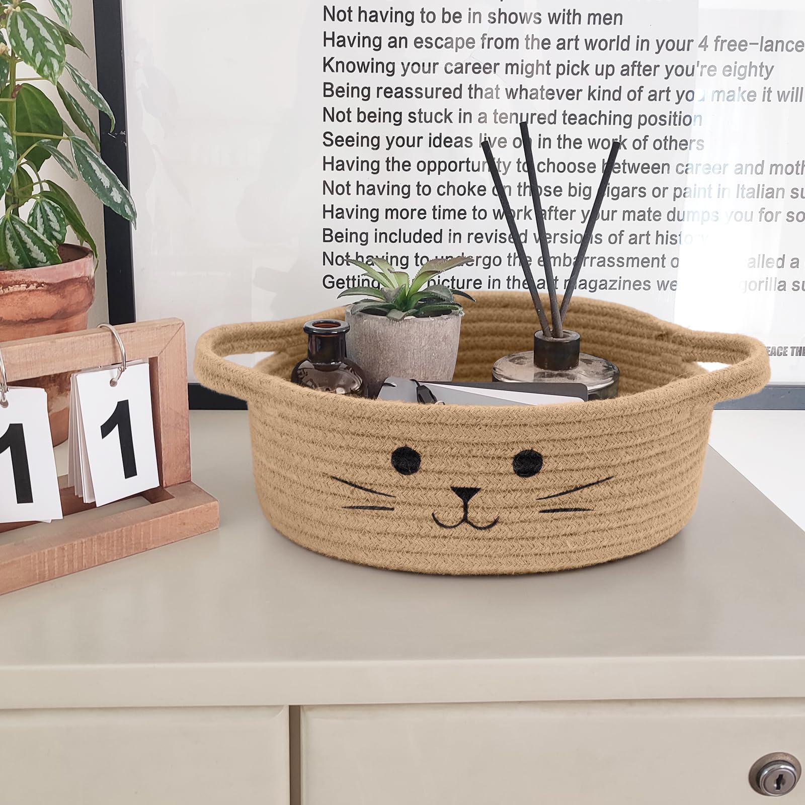 HiChen natural jute material adds durable, eco-friendly appeal.