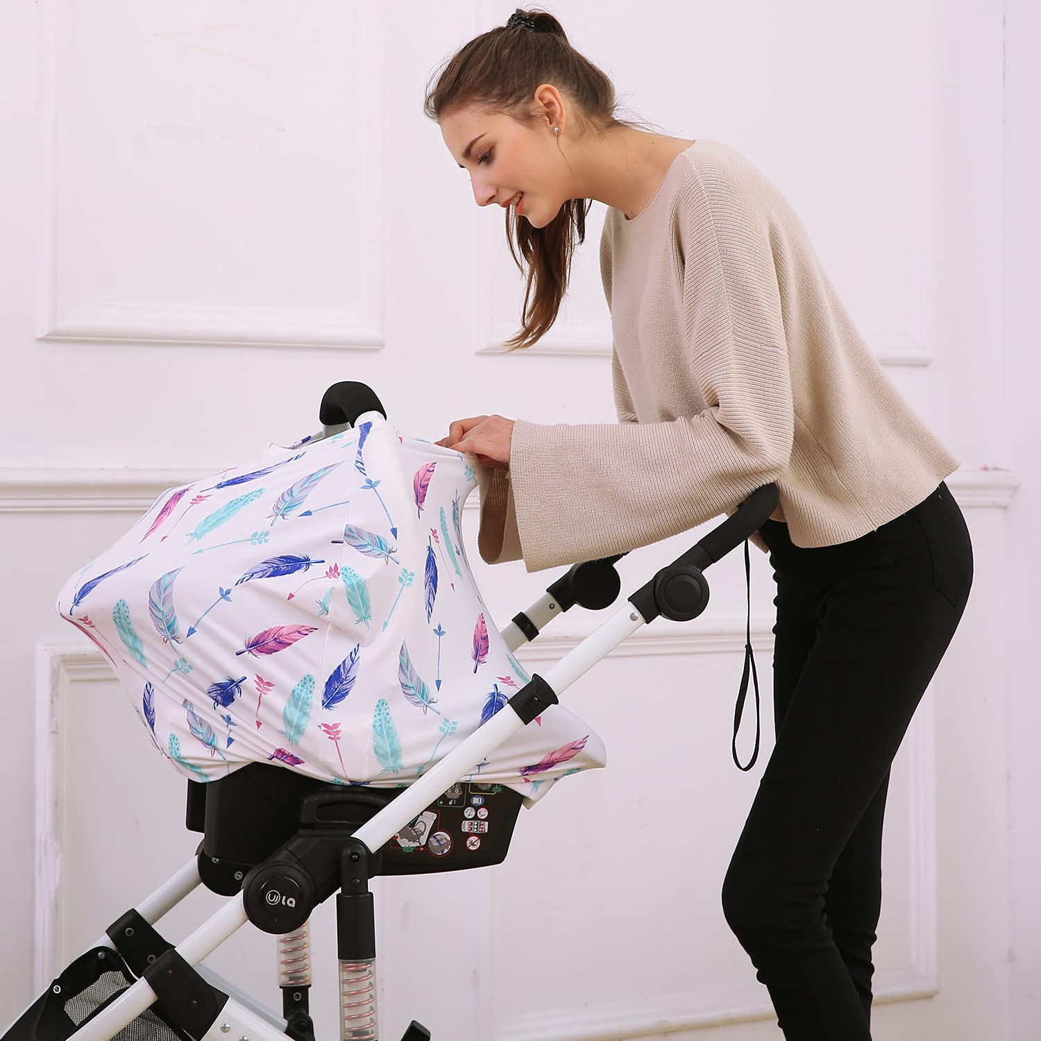 Hicoco breastfeeding cover creates a private, breathable feeding space.
