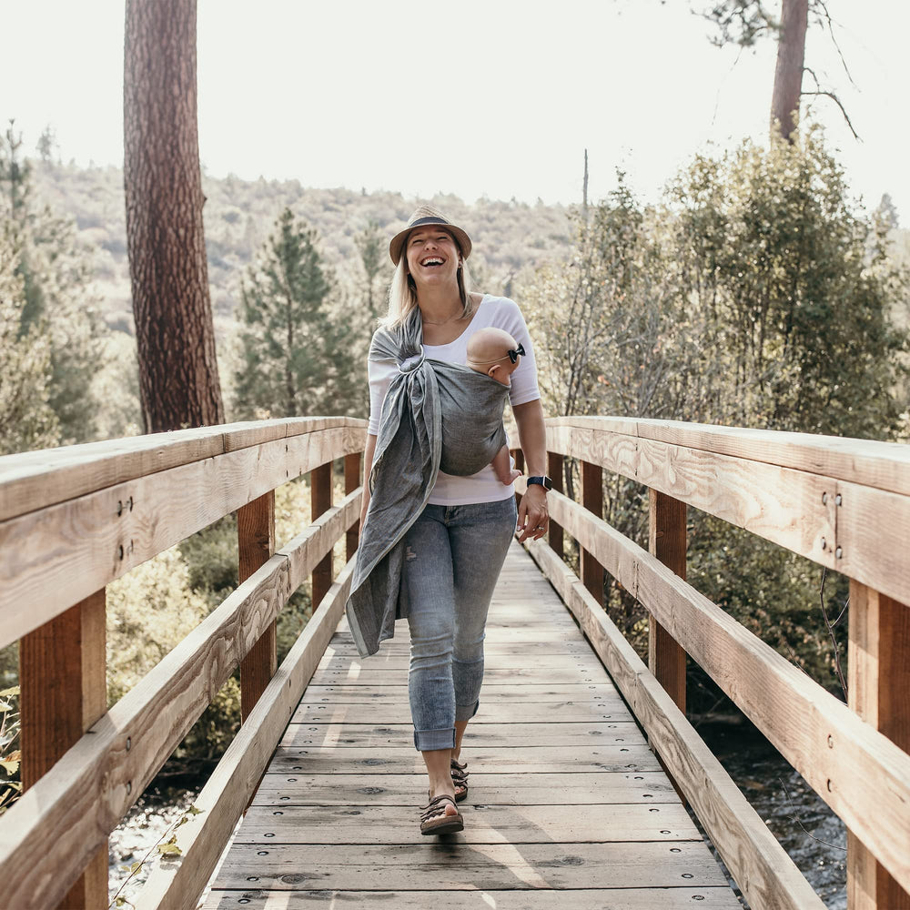 Hip Baby Wrap breathable cotton keeps both parent and baby comfortable in warm weather.