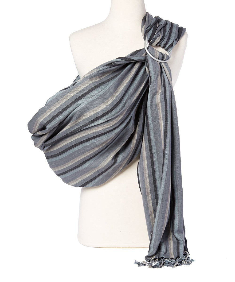Hip Baby Wrap Ring Sling hip carry showcases ergonomic weight distribution for caregiver comfort.