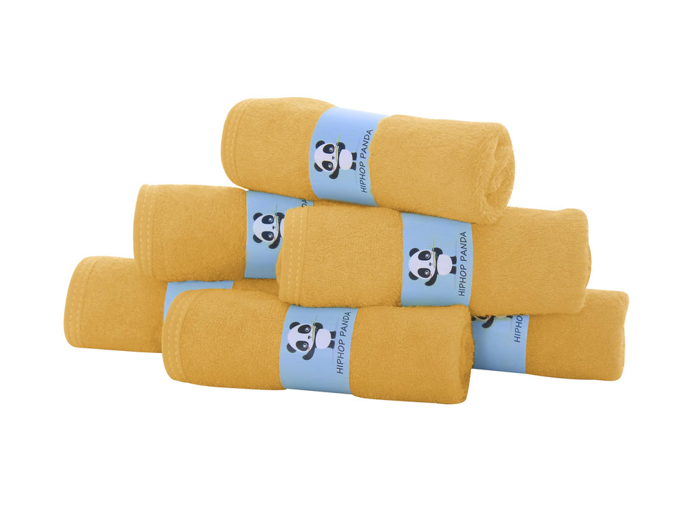 HIPHOP PANDA soft-texture washcloths closeup for daily baby baths.