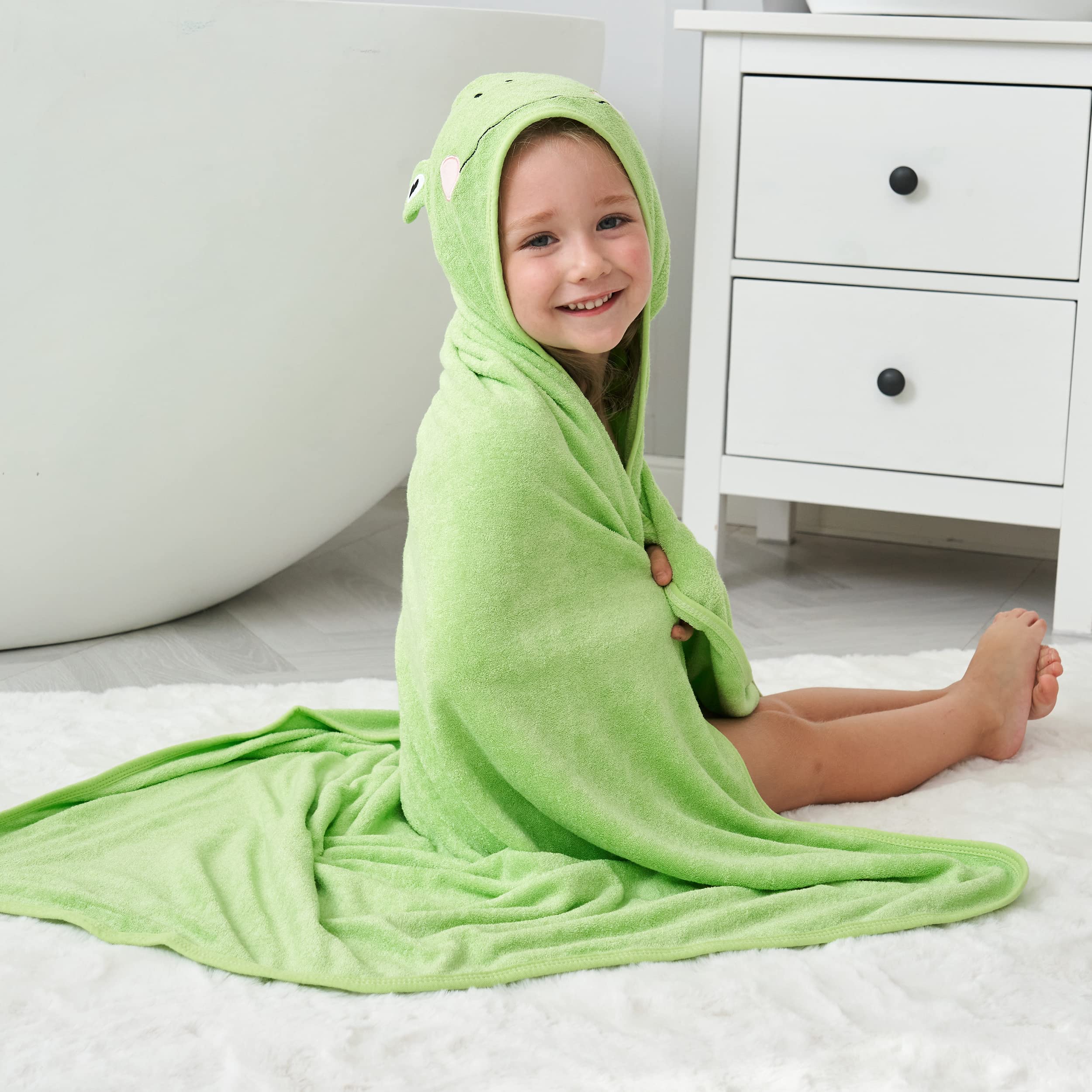 HIPHOP PANDA 30x30 large towel ideal for newborns to toddlers.