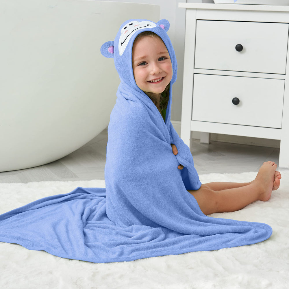 HIPHOP PANDA hooded towel dries fast and stays warm.