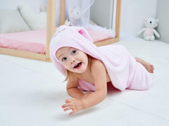 HipHop Panda hooded towel showcases soft bamboo fiber up close.