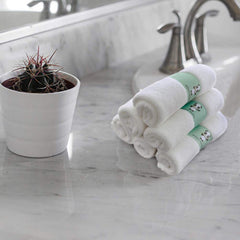 HIPHOP PANDA reusable baby wipes simplify quick diaper changes