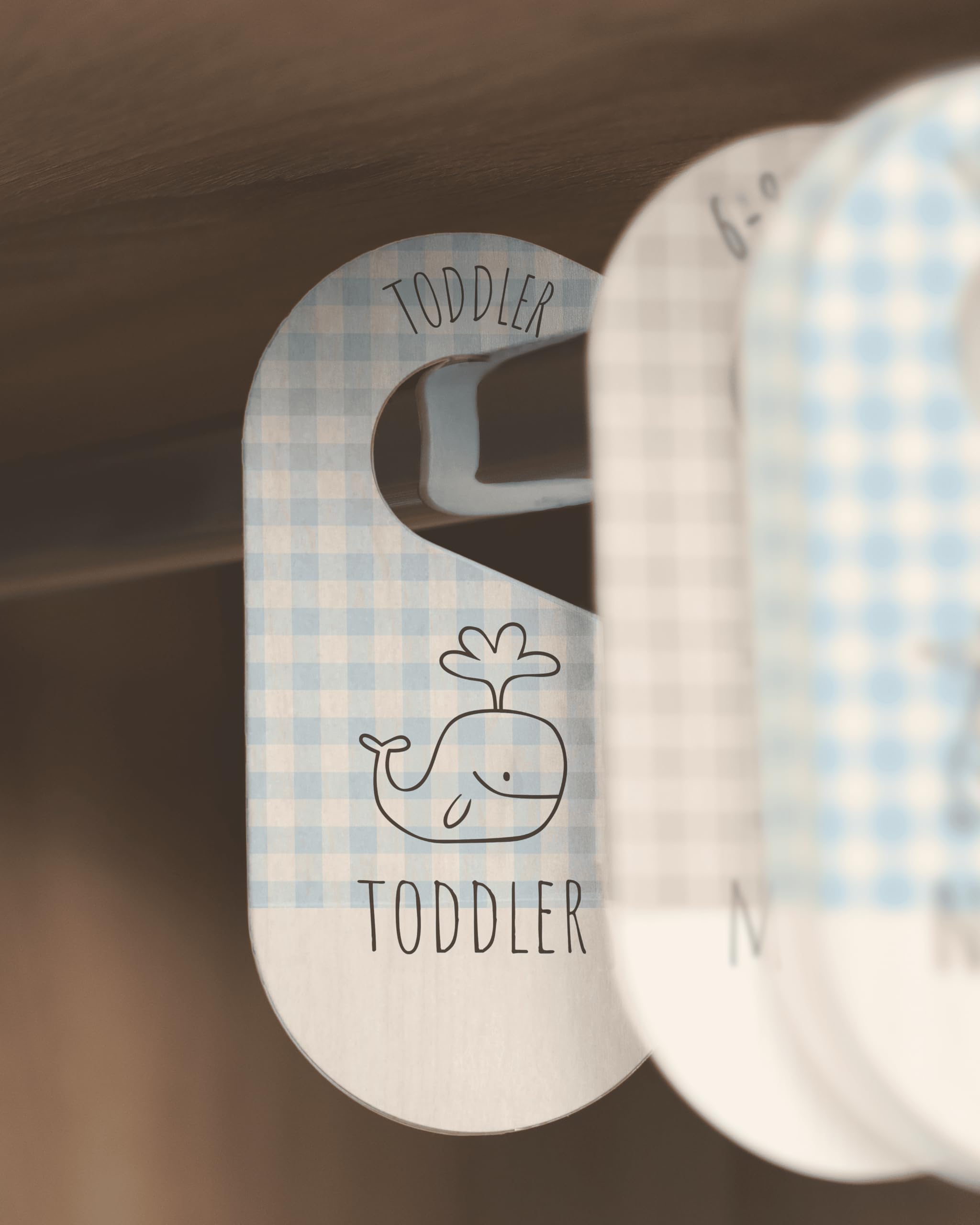 HIPPOTALE blue gingham dividers complement gender-neutral nurseries with soft color tones.