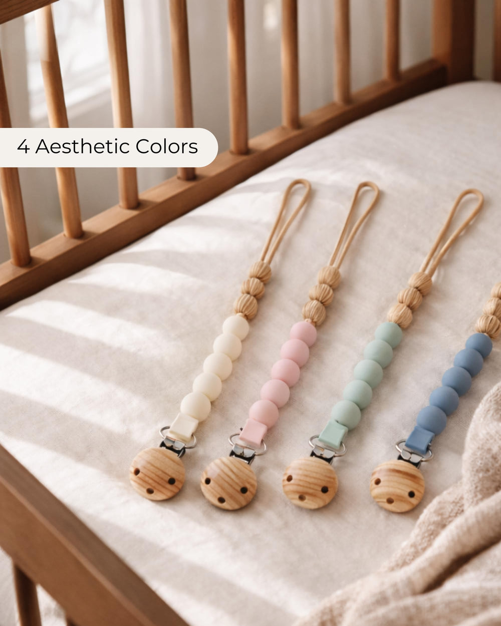Hippypotamus pacifier clips secure bibs and pacifiers, reducing losses during outings.