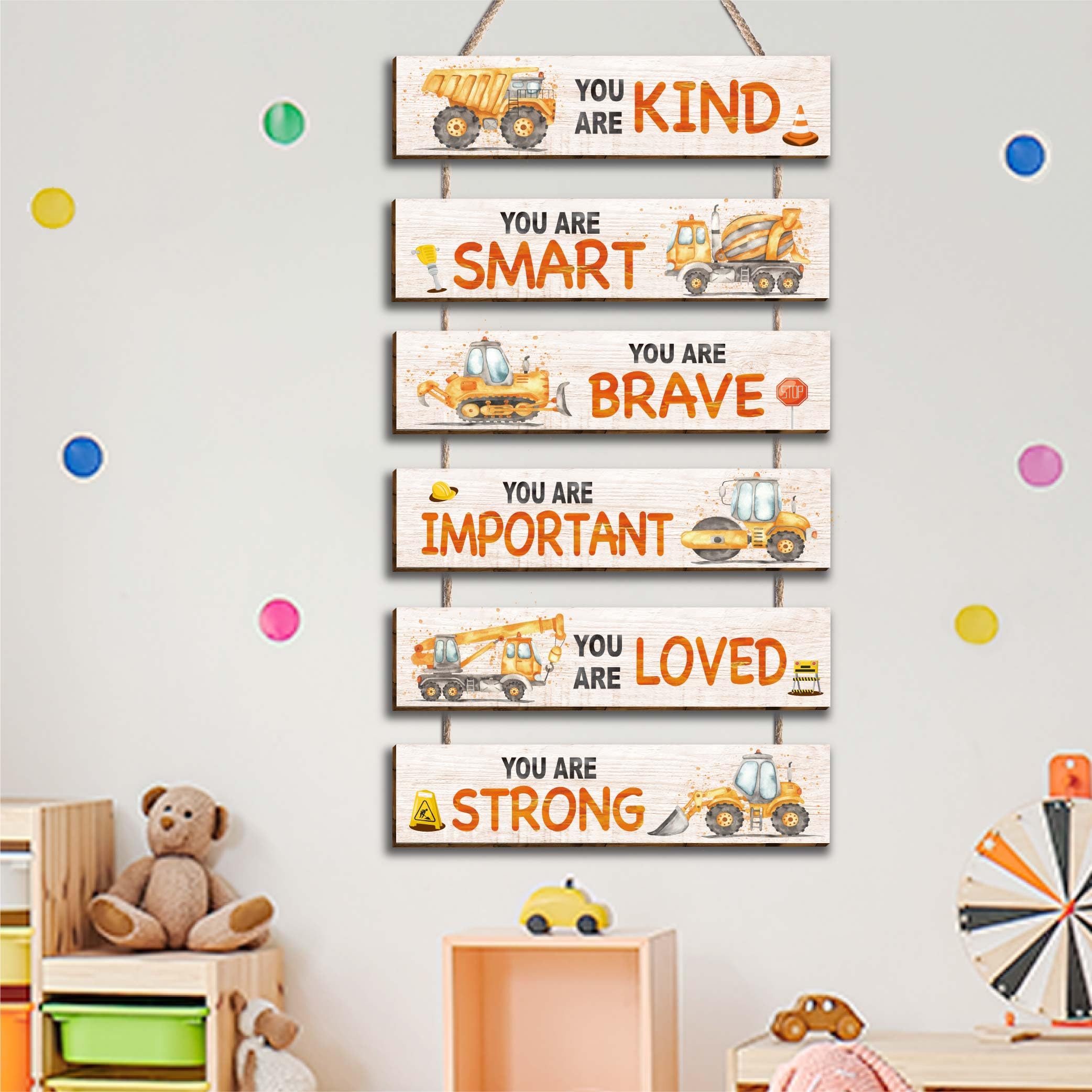 HIWERAN construction truck wood signs close-up shows crisp printing and sturdy construction.