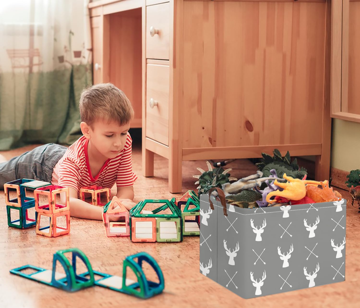 HIYAGON baby basket folded design highlights space-saving storage when not in use