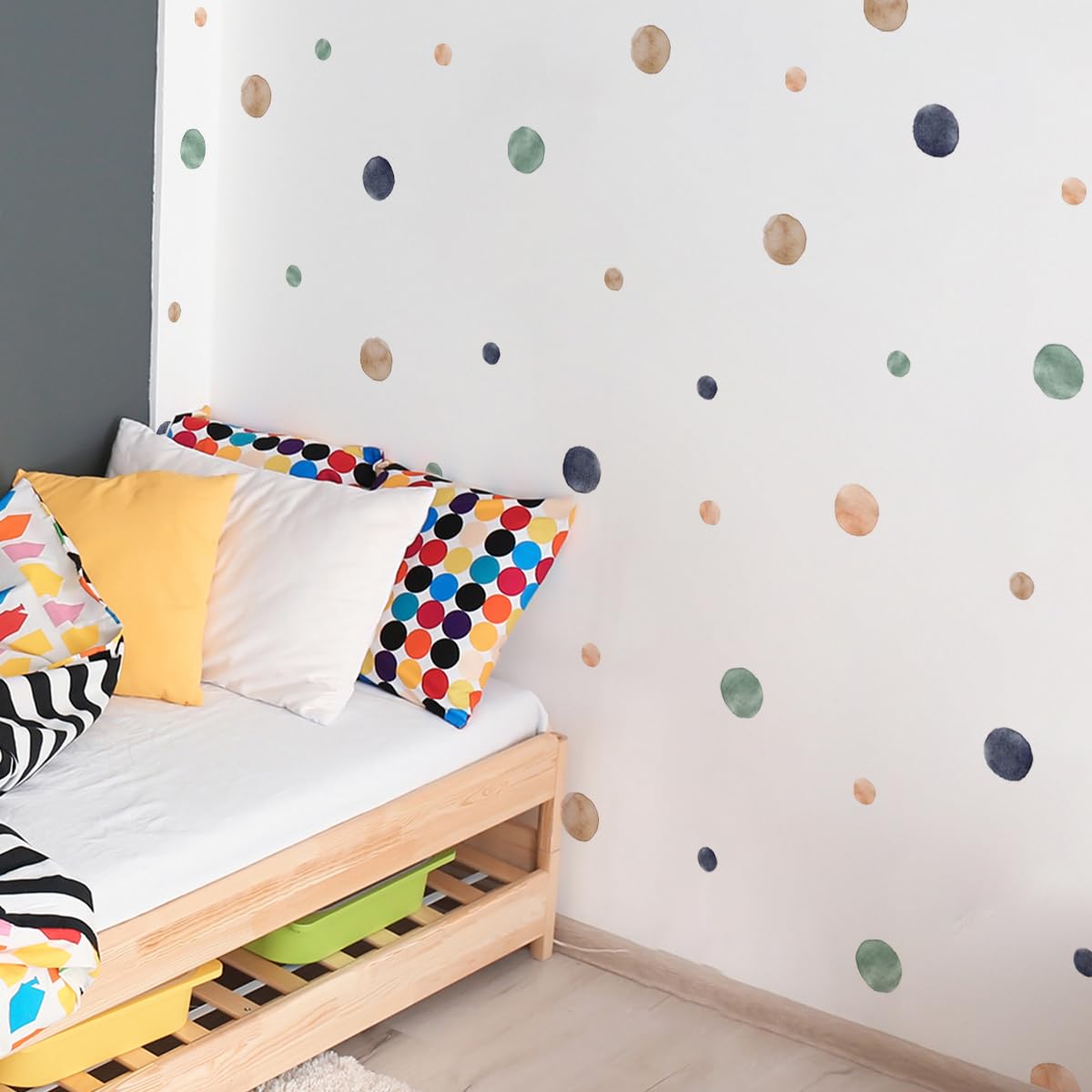 HJKlove dots wall decals create easy tool-free redecoration for bedrooms