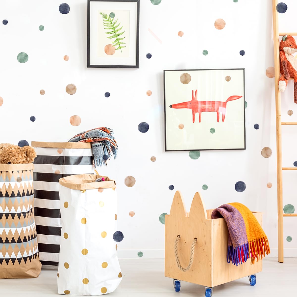 HJKlove 330-piece set offers abundant decor possibilities for classrooms and nurseries