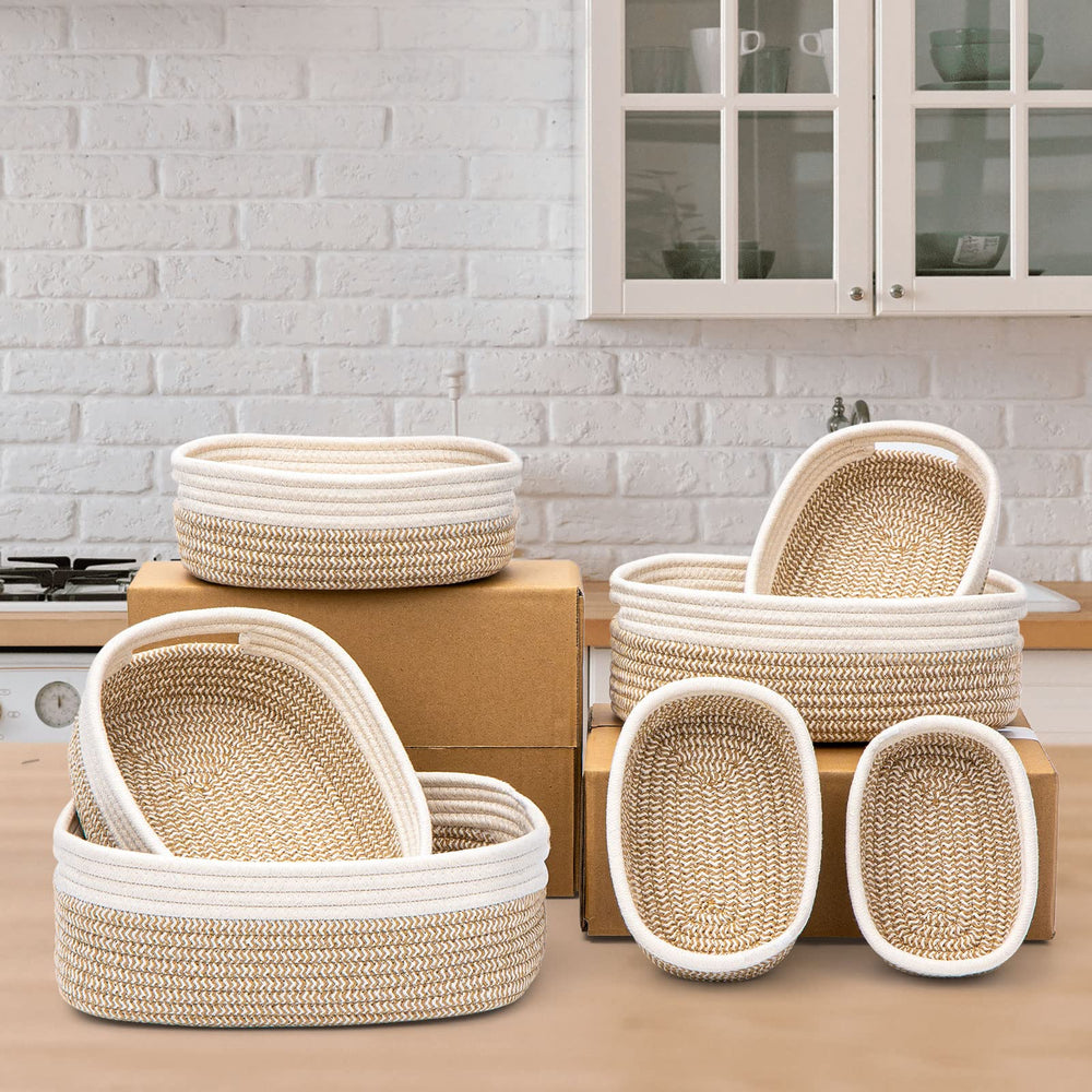 HLWDFLZ small basket fits keys and accessories for easy reach.
