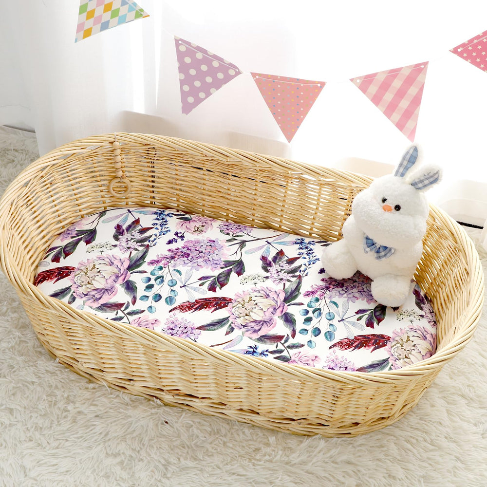 HNHUAMING gift-ready bassinet sheet set for gender-neutral nurseries.