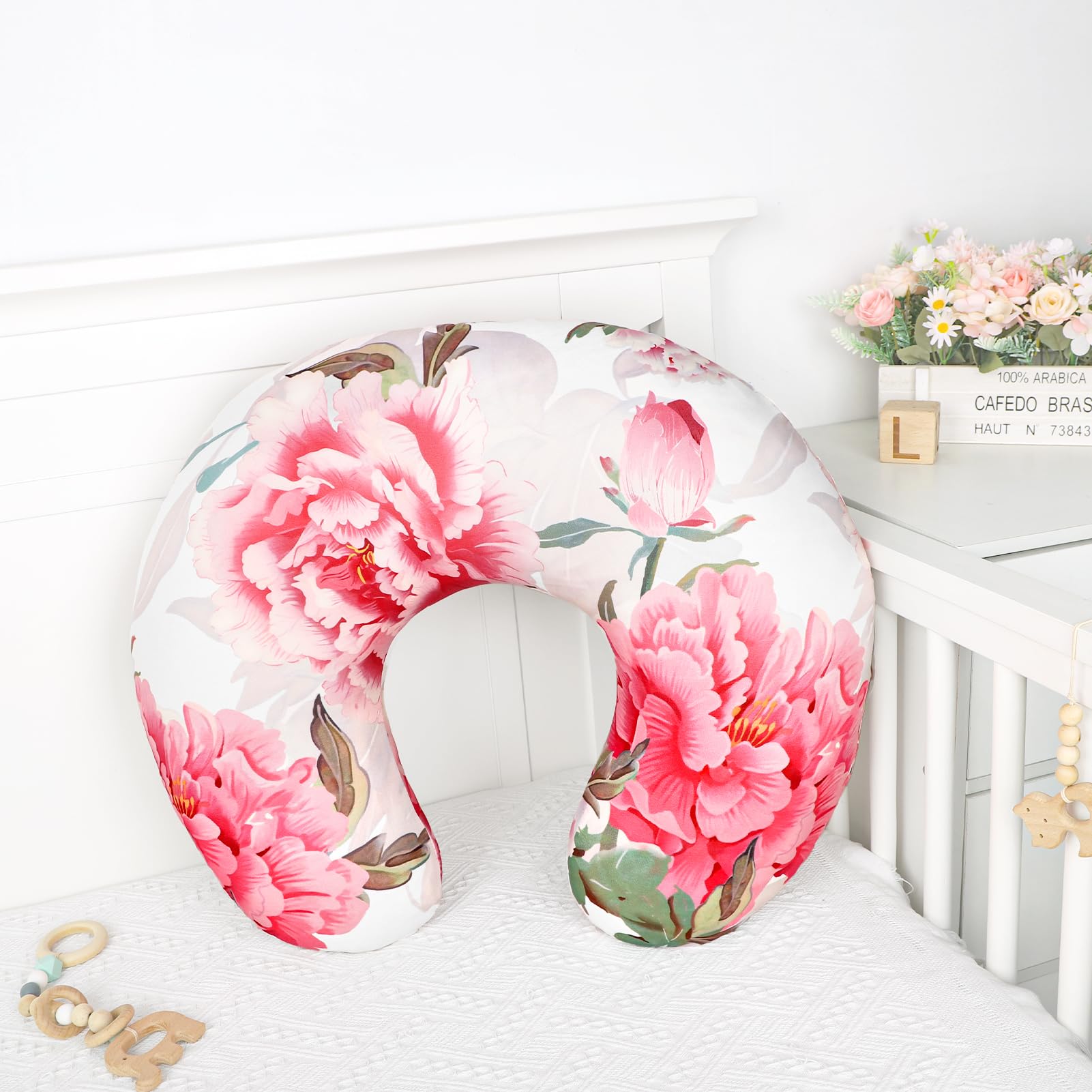 HNHUAMING nursing pillow cover fits most standard pillows for versatile use.