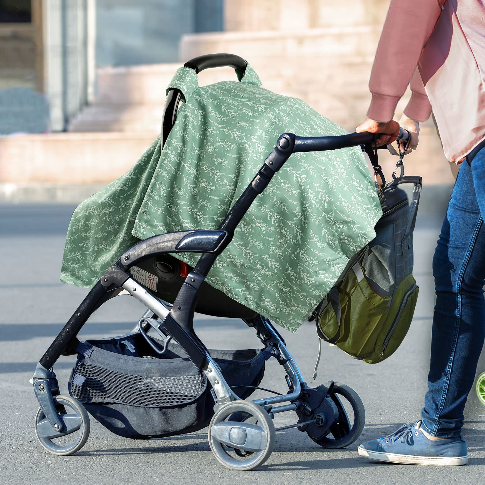 HNHUAMING stroller seat cover is easy to wash and folds for travel.
