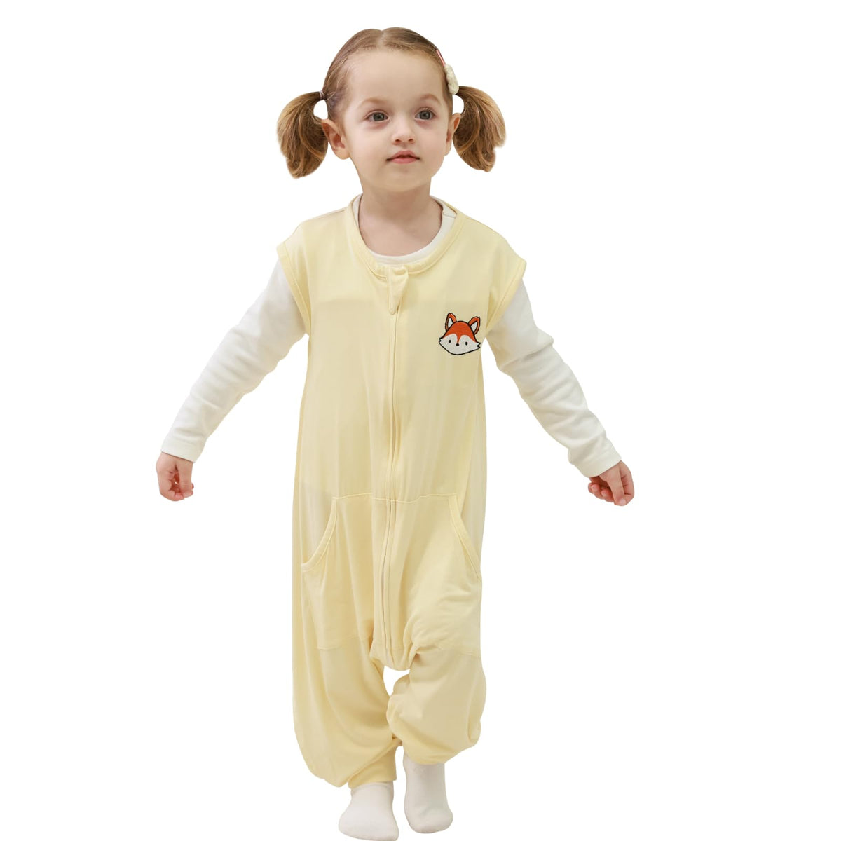 HOMEAL Toddler Sleep Sack with Legs bamboo fabric closeup shows soft, breathable warmth.