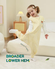 HOMEAL Sleep Sack with Feet shows roomy foot design for kicking.