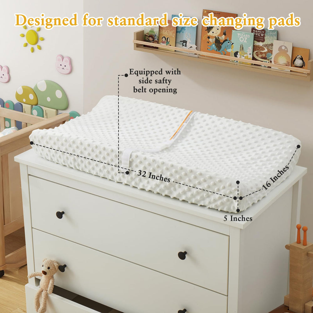 Homiest changing pad cover with 360° elastic edging ensuring secure, wrinkle-free fit
