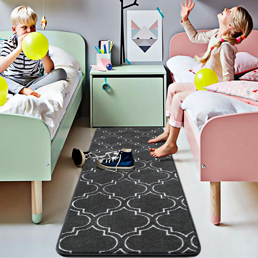 HOMORE 2x6 runner rug closeup reveals durable polyester pile for daily use