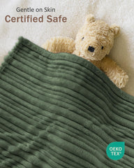 HOMRITAR baby blanket shows a 3D striped texture with extra fluffy feel.