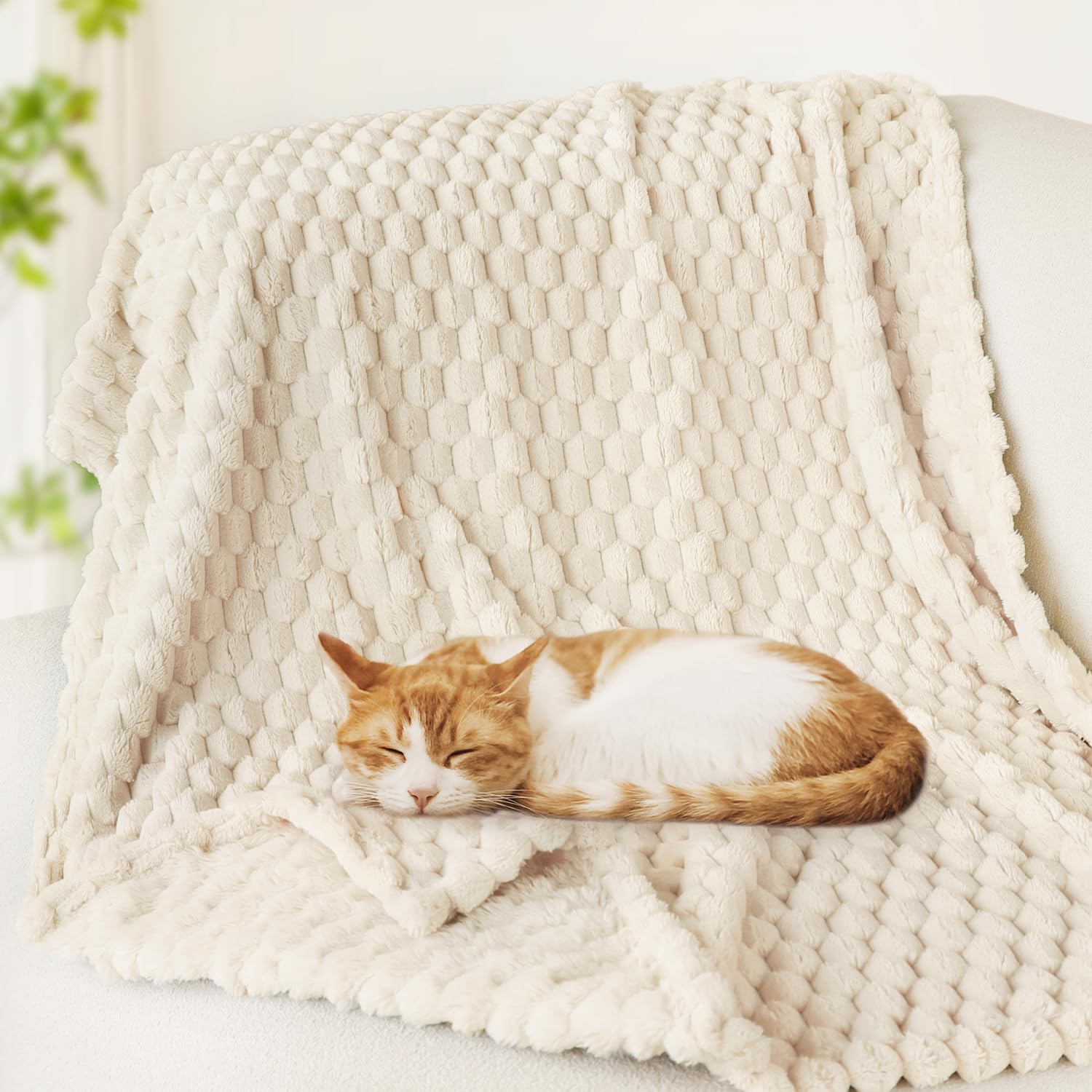 HOMRITAR baby blanket all-season-use supports year-round comfort for infants.