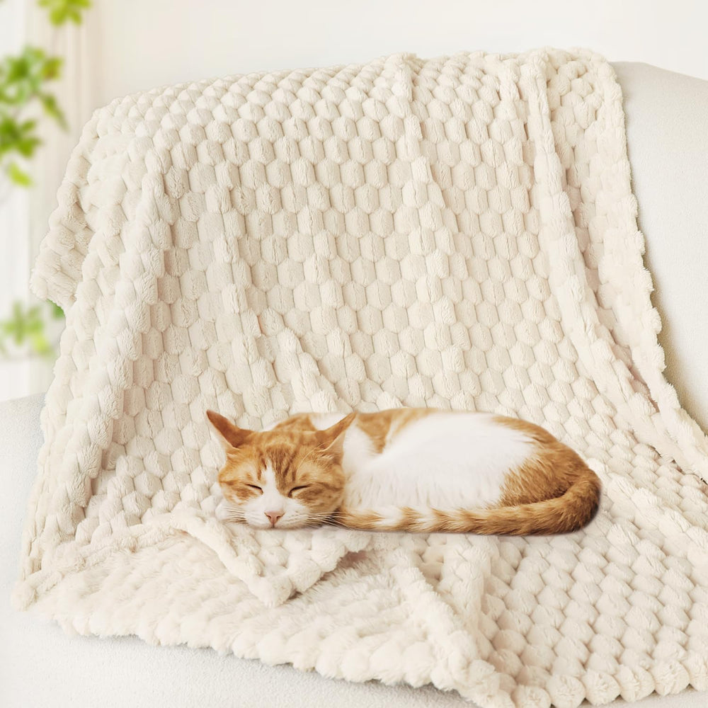 HOMRITAR baby blanket all-season-use supports year-round comfort for infants.