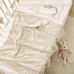 HOMRITAR baby blanket beige color complements any room aesthetic.