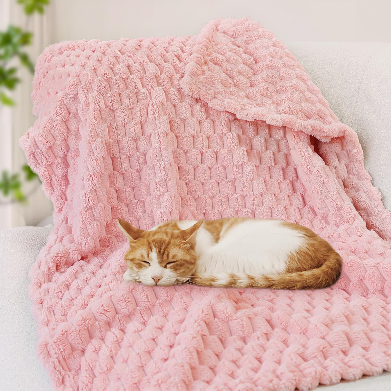 HOMRITAR baby blanket close-up fluffy texture ideal for cuddling.