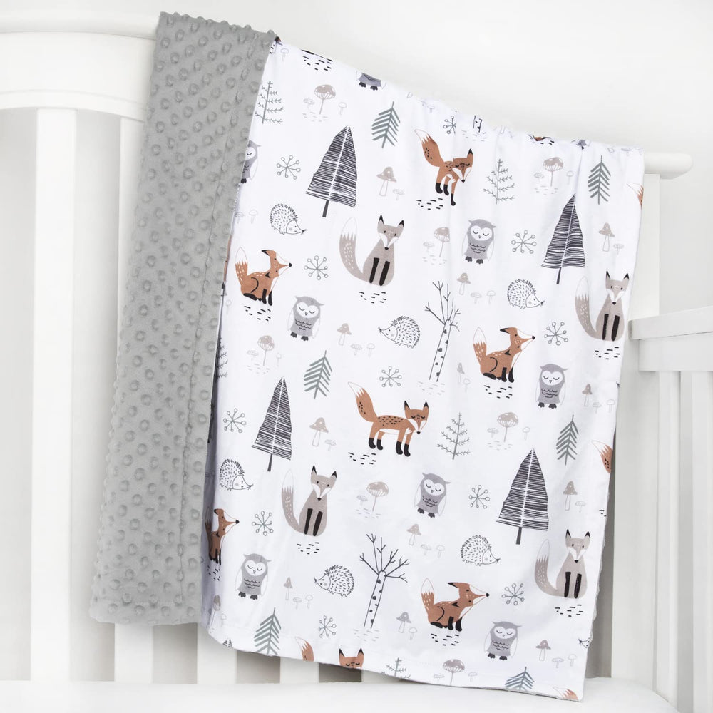 HOMRITAR nursery decor blanket complements grey tones and forest theme