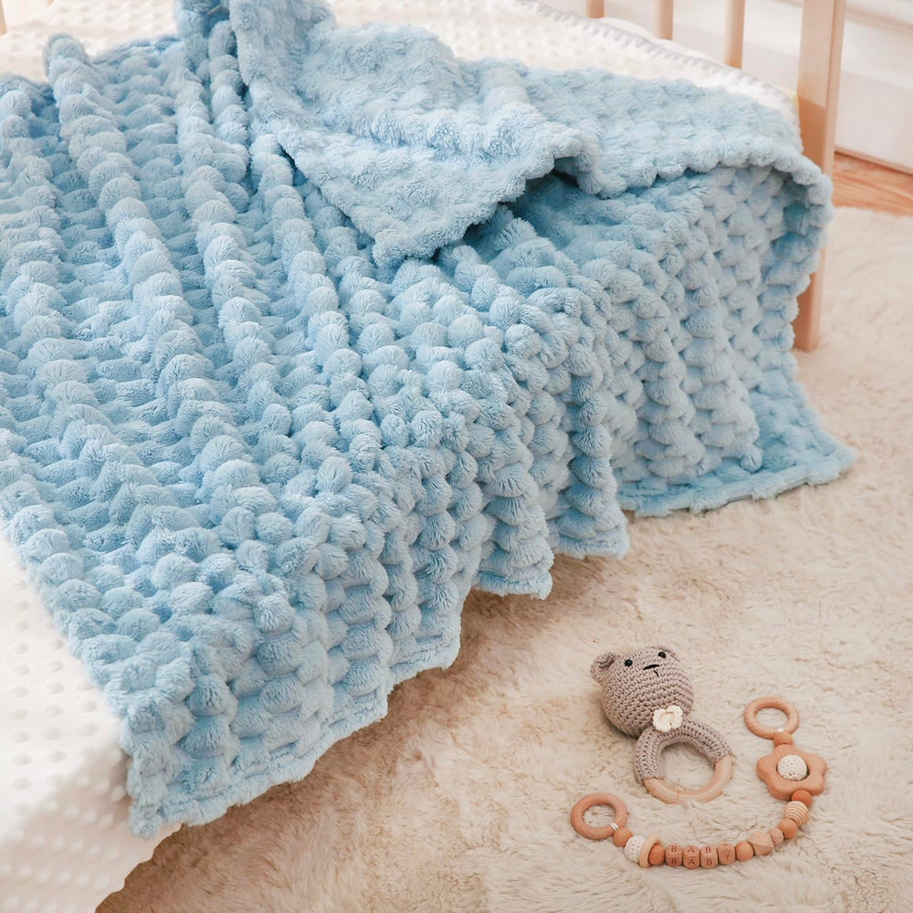 HOMRITAR blanket makes a gift-ready, versatile baby present.