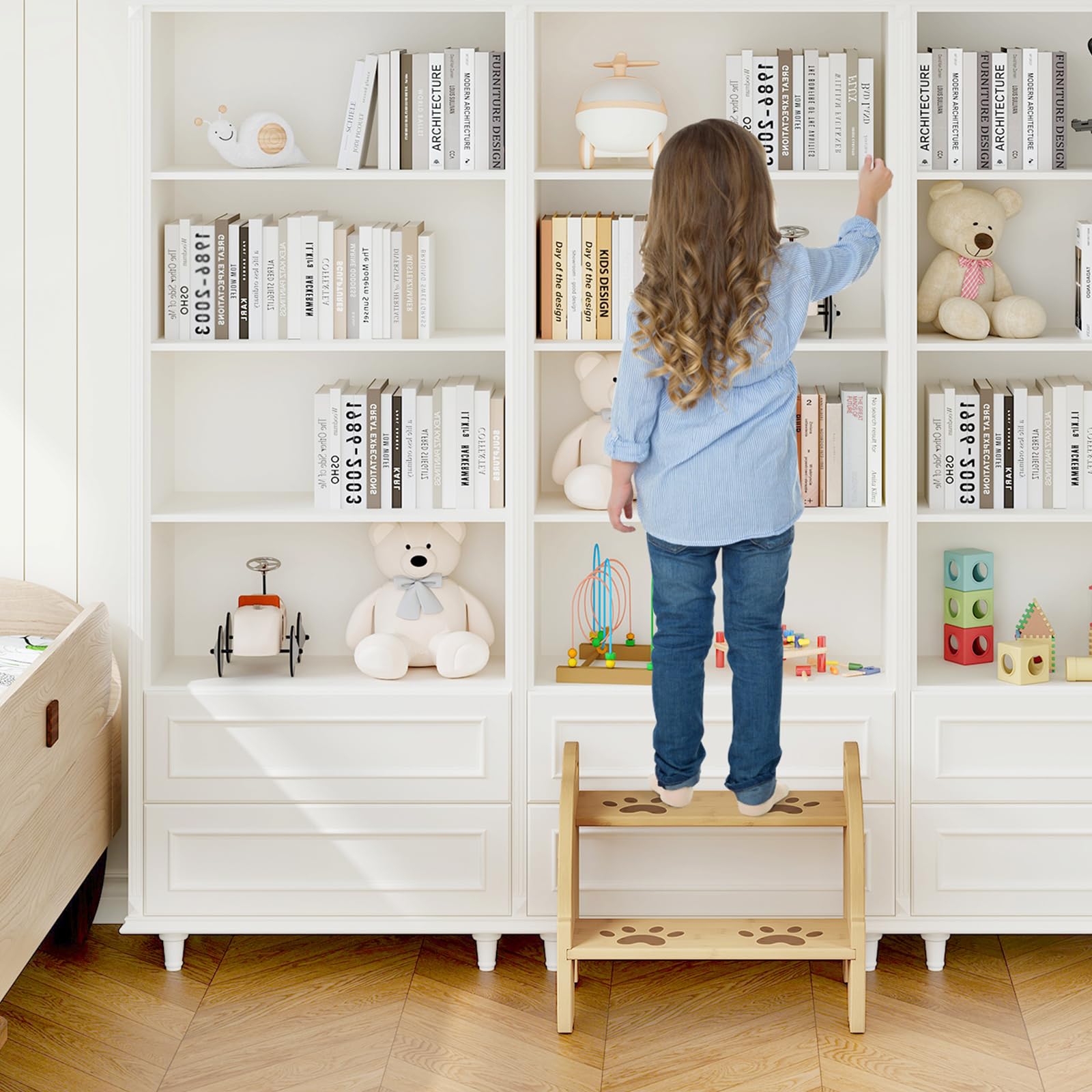 HOOBRO compact footprint fits small bathrooms and bedrooms.