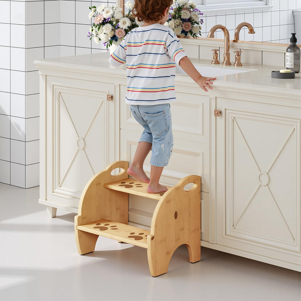 HOOBRO two-step design helps kids reach sinks safely during routines.
