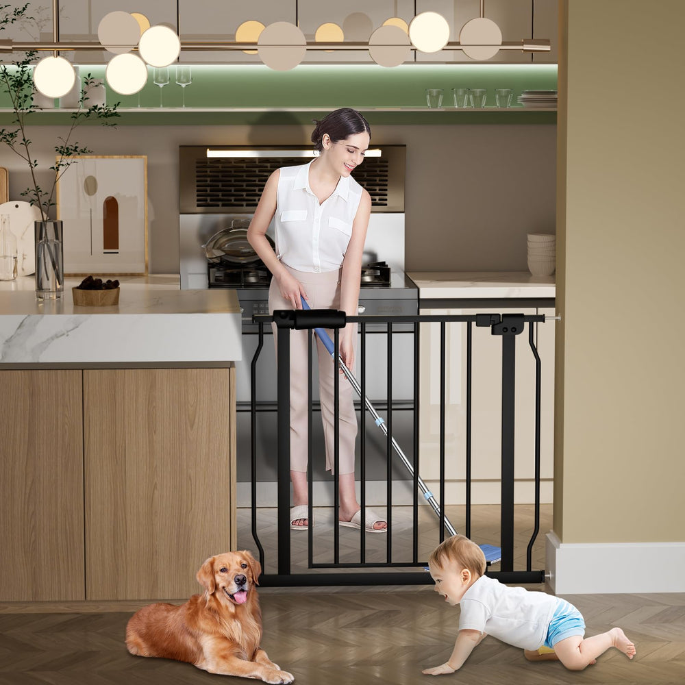 HOOOEN gate use-case in hallway and kitchen showing versatile indoor placement
