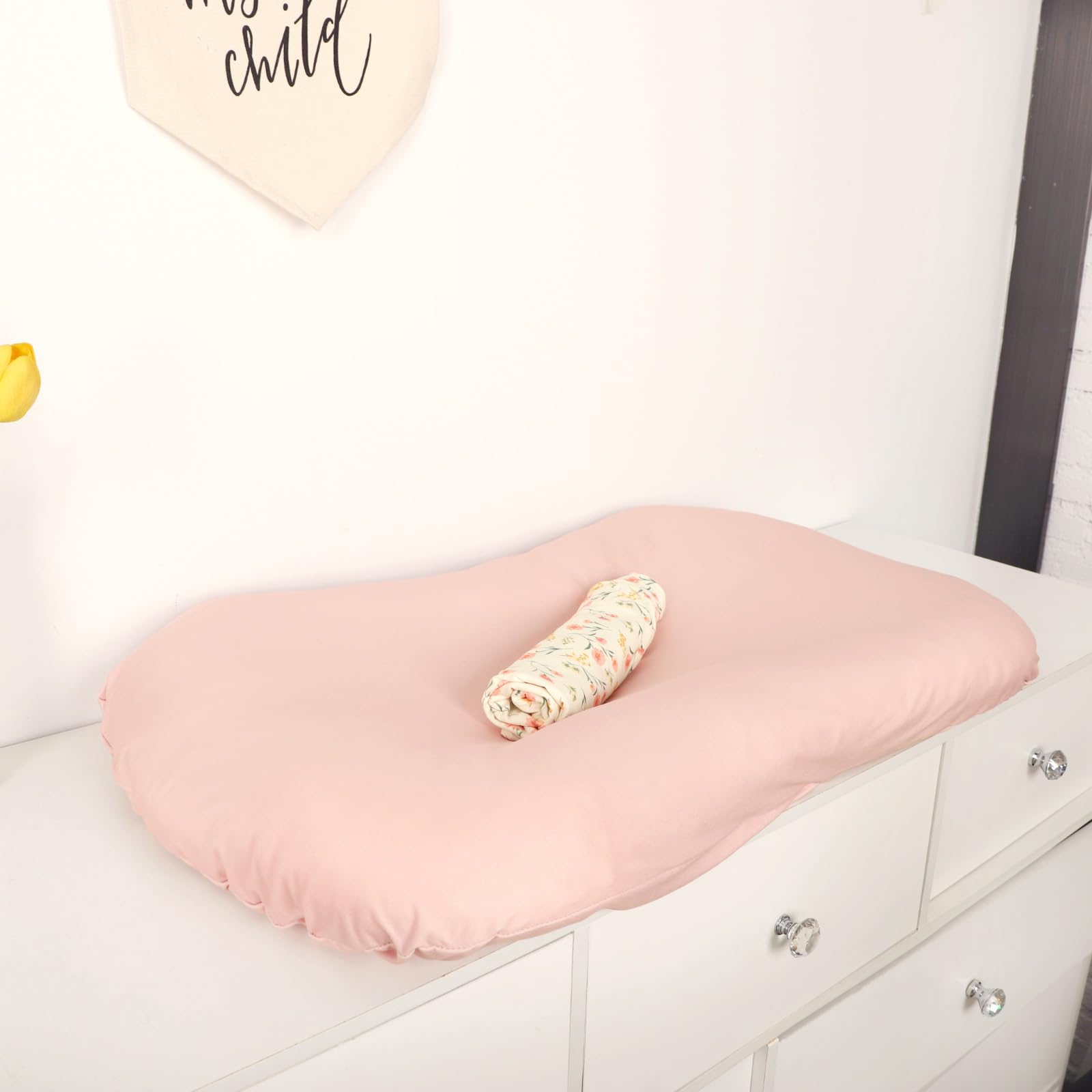 Hooyax baby lounger cover machine-washable durability supports frequent cleanup.