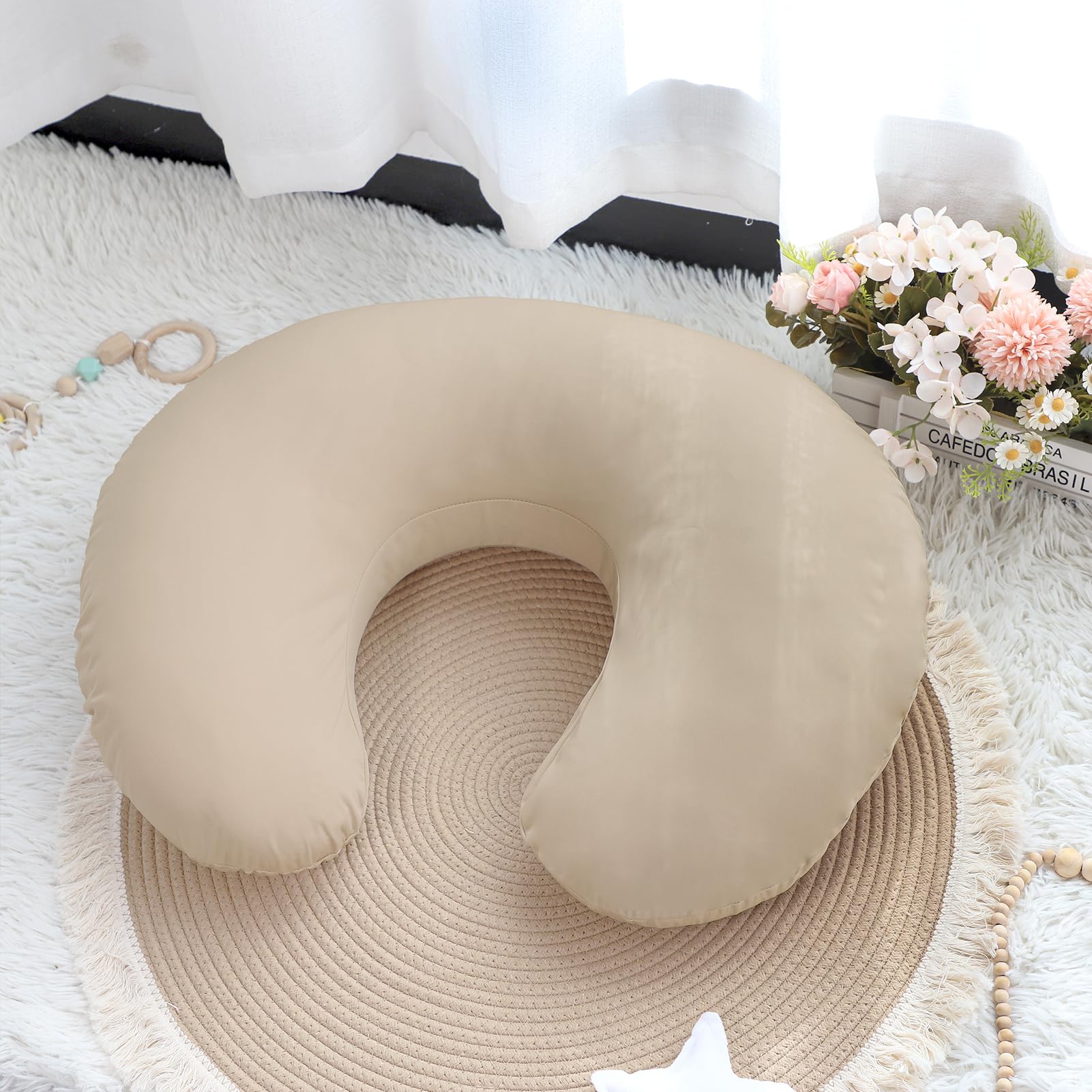 Hooyax pillow cover in use during feeding time for baby comfort