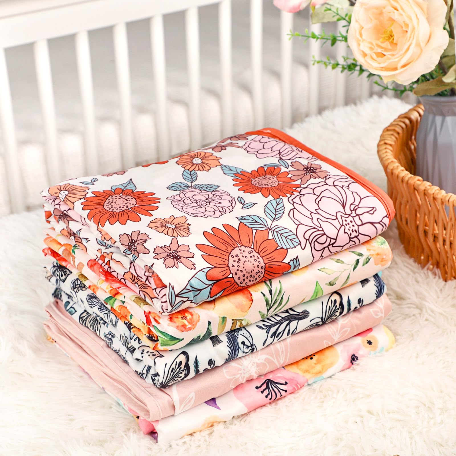 Hooyax baby swaddle blanket care instructions — easy machine washing for busy parents.
