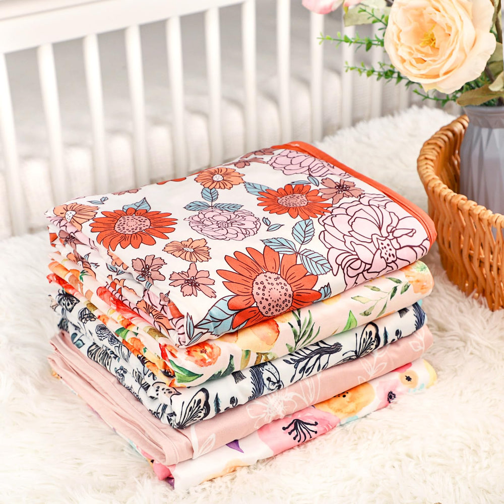 Hooyax baby swaddle blanket care instructions — easy machine washing for busy parents.
