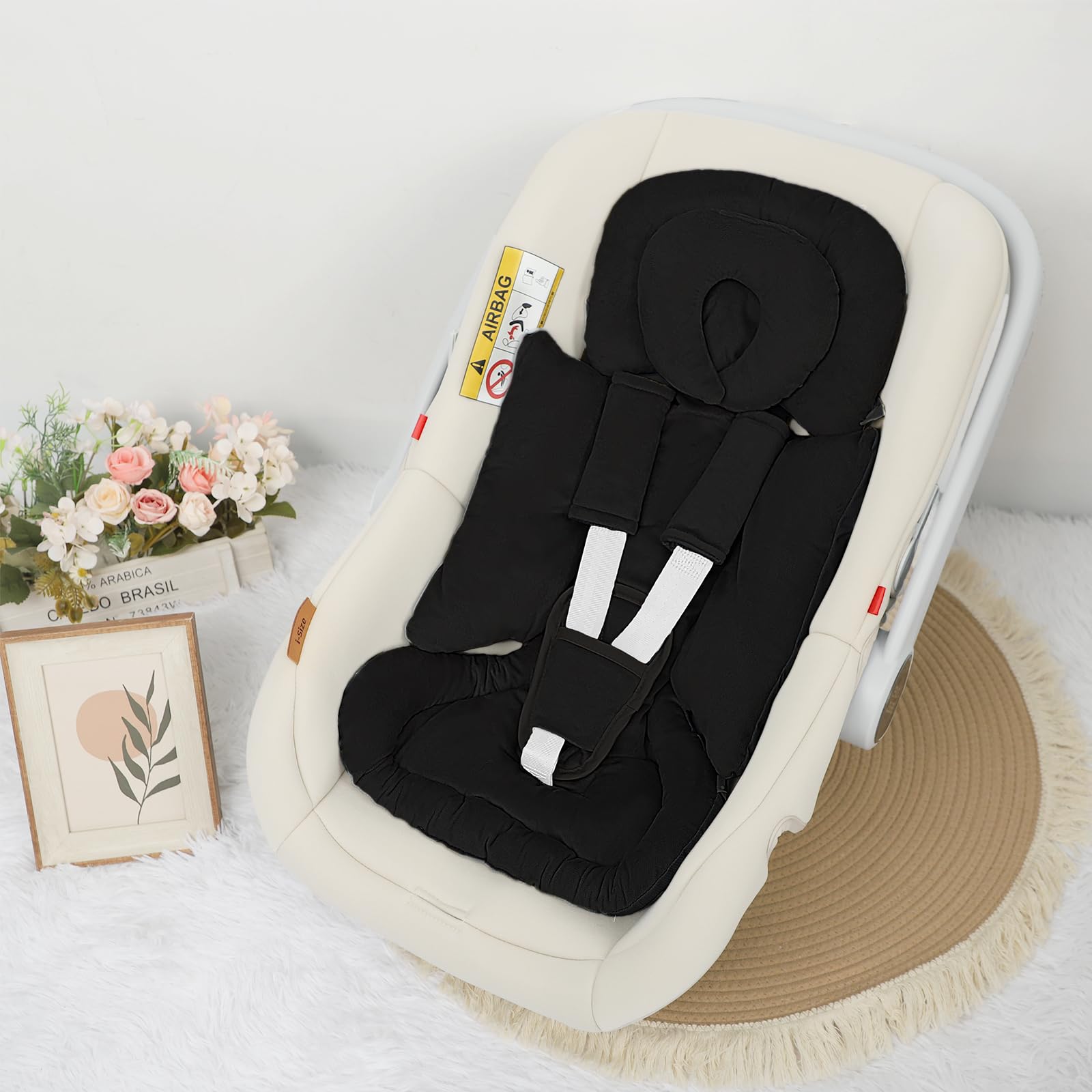 Hooyax machine-washable newborn insert for easy cleaning and refresh.