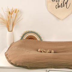 Hooyax Muslin Baby Lounger Cover on standard lounger demonstrates universal fit.